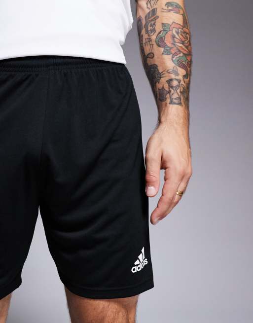 Short foot best sale adidas noir