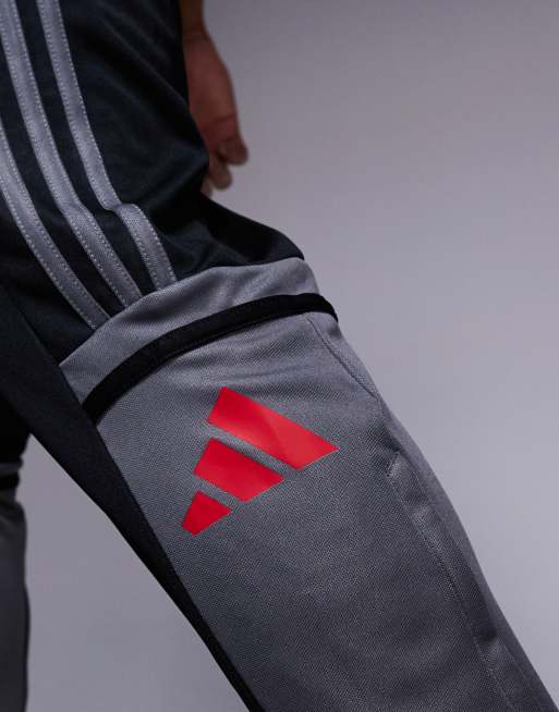 adidas Football Squadra trackies in black and red, 5 of 5