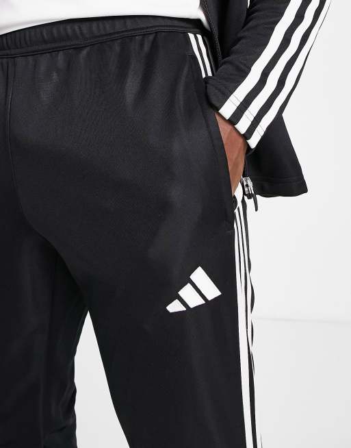 Dormitorio Tipo delantero Sucediendo adidas Football Tiro 23 sweatpants black and white | ASOS