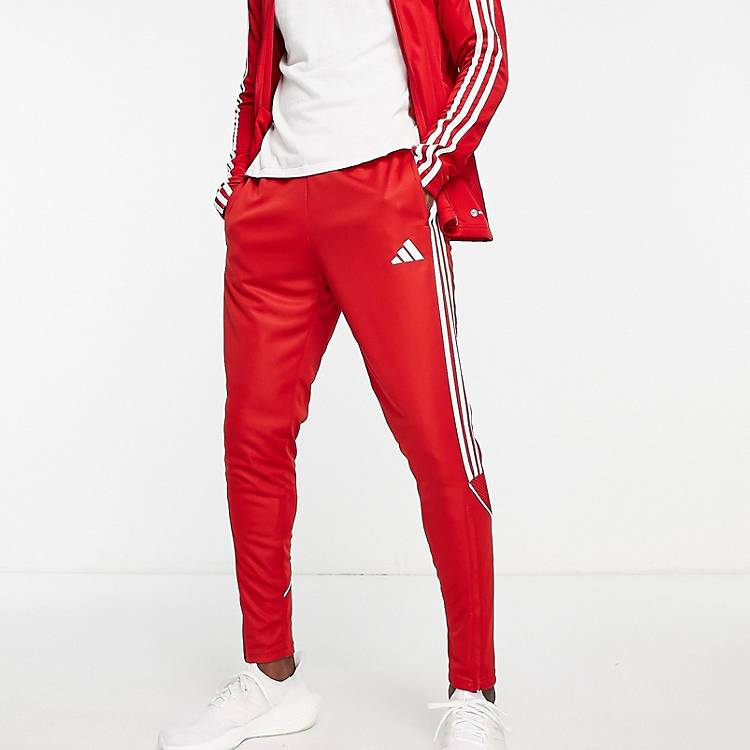 Gepard Mange farlige situationer cricket adidas Football Tiro 23 sweatpants in red and white | ASOS