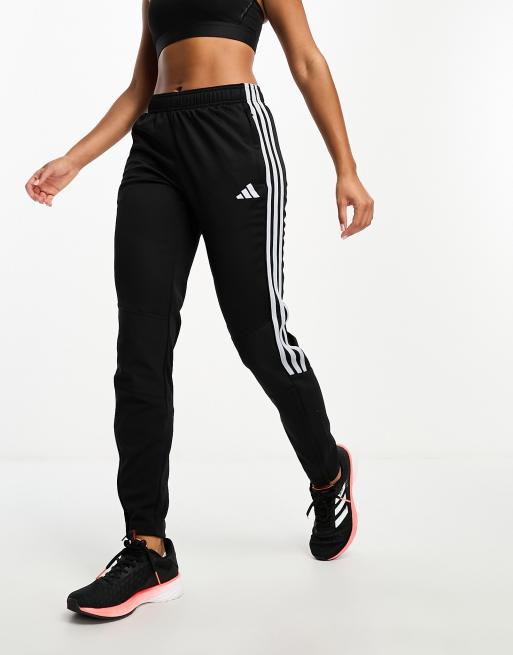 Pantalon hotsell adidas foot