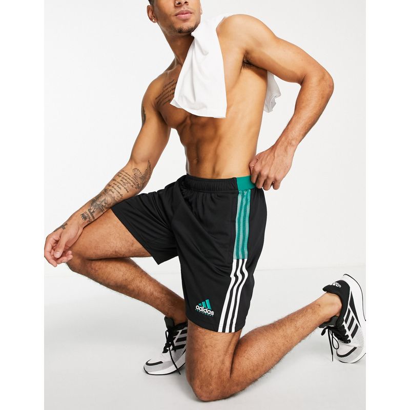 Activewear RWubZ adidas Football - Tiro - Pantaloncini neri a righe verdi