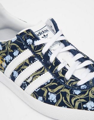 adidas floral print shoes