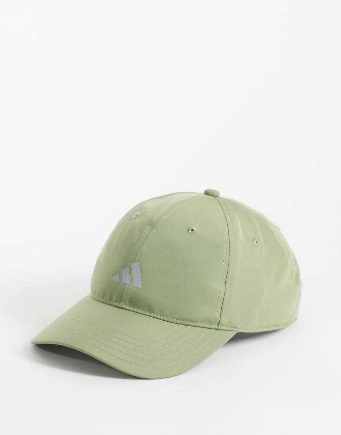 adidas gorra Running essentials en verde caqui