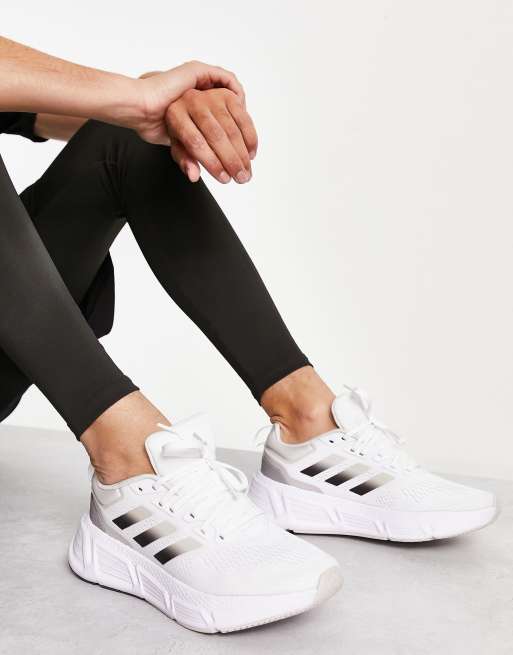 Blootstellen schildpad klinker adidas - Hardlopen - Questar - Sneakers in wit | ASOS