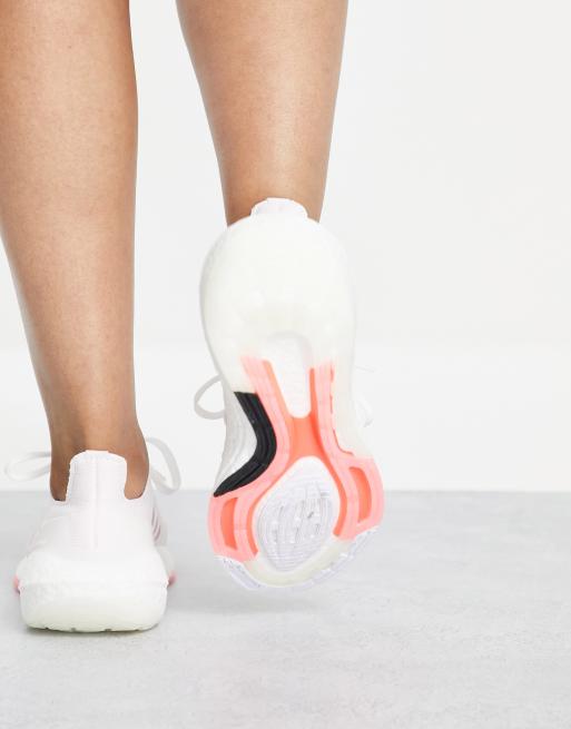 adidas - Hardlopen - Ultraboost 22 - Sneakers in wit en roze, 3 van 4