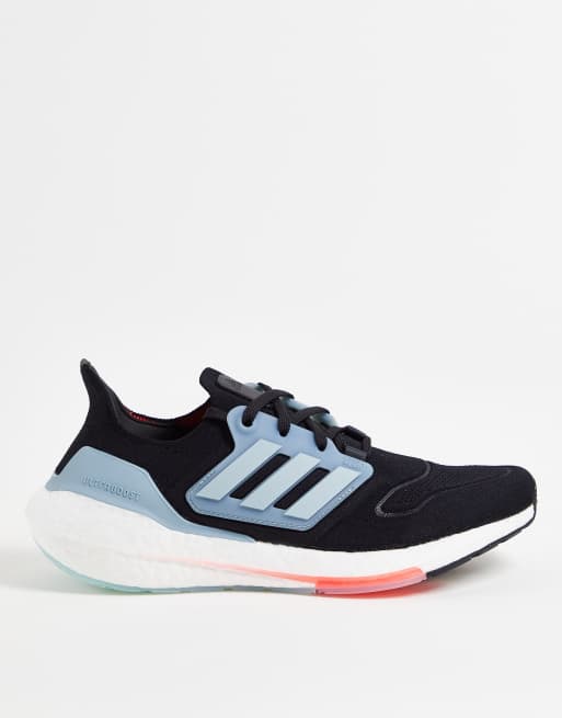 adidas - Hardlopen - Ultraboost 22 - Sneakers in zwart met grijs