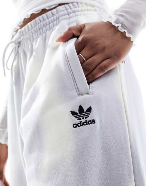 adidas Joggingbroek met kleurstofprint in grijs ASOS