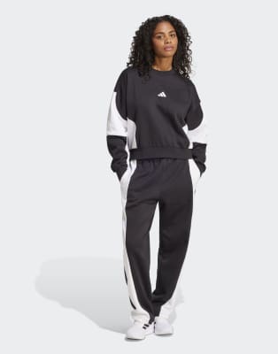 adidas - Laziday - Trainingsanzug in Schwarz