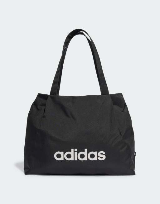 Einkaufstasche adidas store