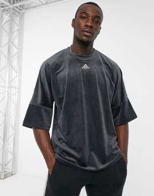 adidas loose fit t shirt