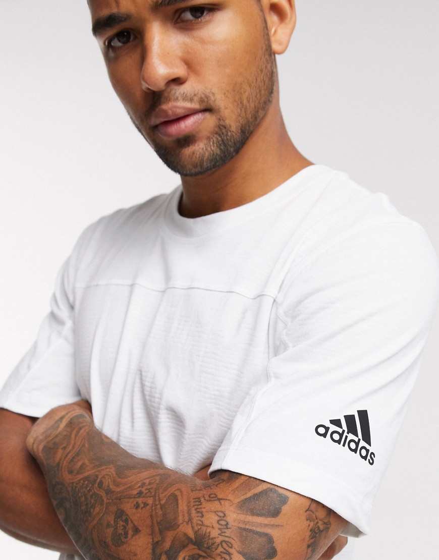 Adidas – Löpning – Vit, kamouflagemönstrad t-shirt-Flerfärgad