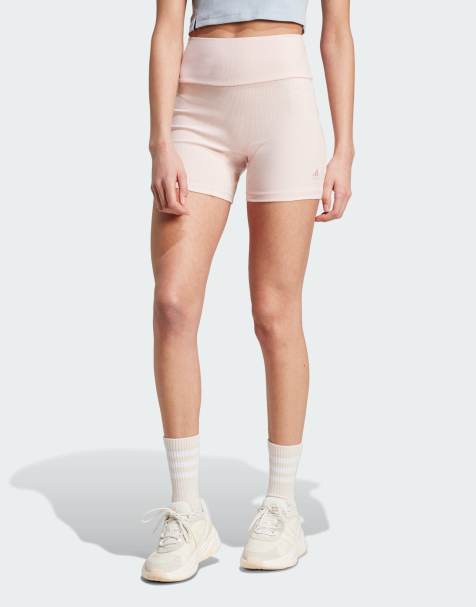 adidas – Lounge – Gerippte Shorts in Rosa mit hohem Bund - view 1