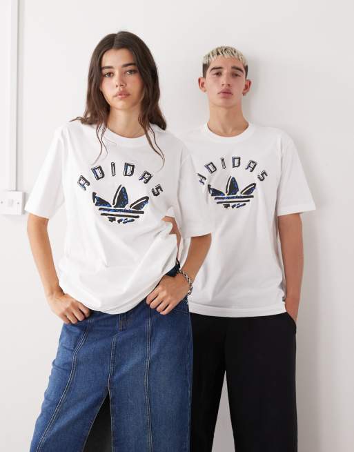 adidas Originaals 1972 small graphic t-shirt in white