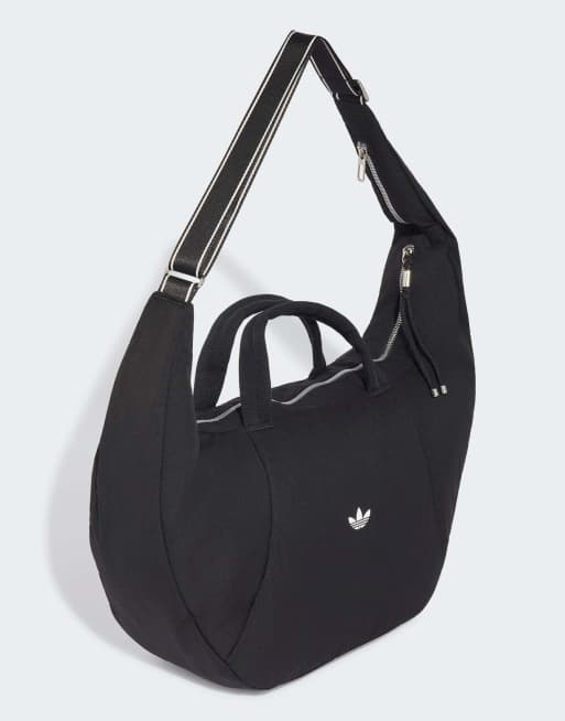 adidas Original große Croissant-Tasche in Schwarz und Weiß, 3 von 4