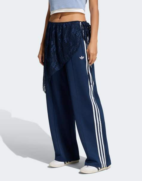 adidas Originals 2-in-1 Firebird lockere Trainingshose mit Spitzrock in Collegiate Navy - view 1
