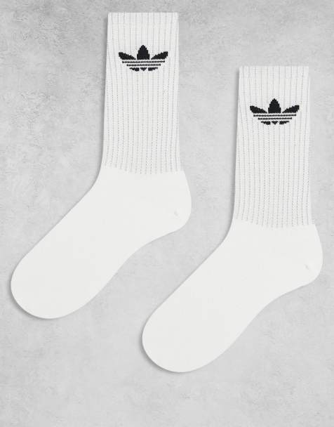 adidas Originals – 2er-Pack Crew-Socken in Weiß mit reflektierendem Detail und Dreiblatt-Logo - view 1