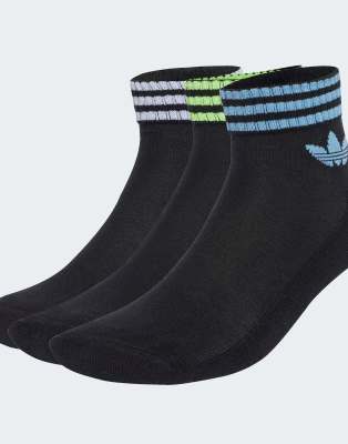 adidas Originals - 3 Paar knöchelhohe Socken in Schwarz / Aschblau / Signalgrün mit den 3 Streifen