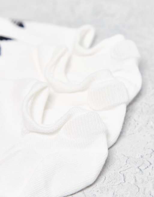 adidas Originals 3 pack trainer socks in white, 2 of 3