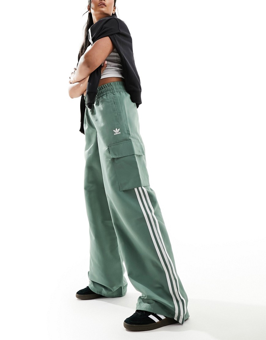 adidas Originals 3 stripe cargo pants in khaki-Green