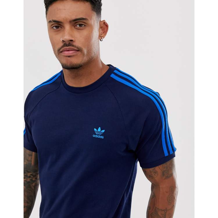 Blaues adidas store t shirt