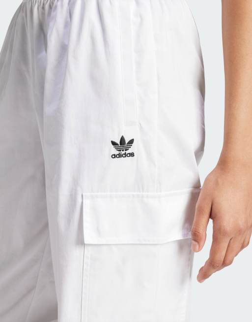 【ADIDAS】originals 3-Stripes Cargo PANTS white★追跡可 adidas Originals 3-Stripes Cargo Pants - White | Free