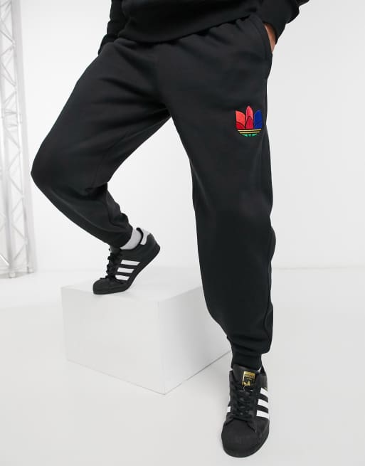 3d trefoil best sale graphic sweat pants