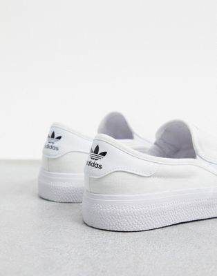adidas slip on trainers white