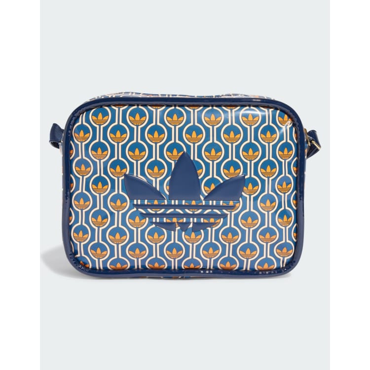 adidas Originals 70s Airliner Gemusterte Tasche in Blau ASOS