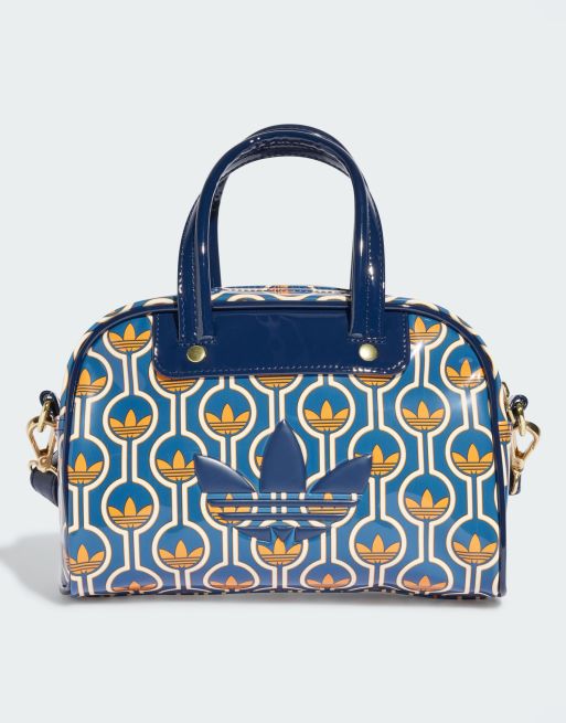 adidas Originals 70s Kleine Bowling Tasche in gemustertem Blau ASOS
