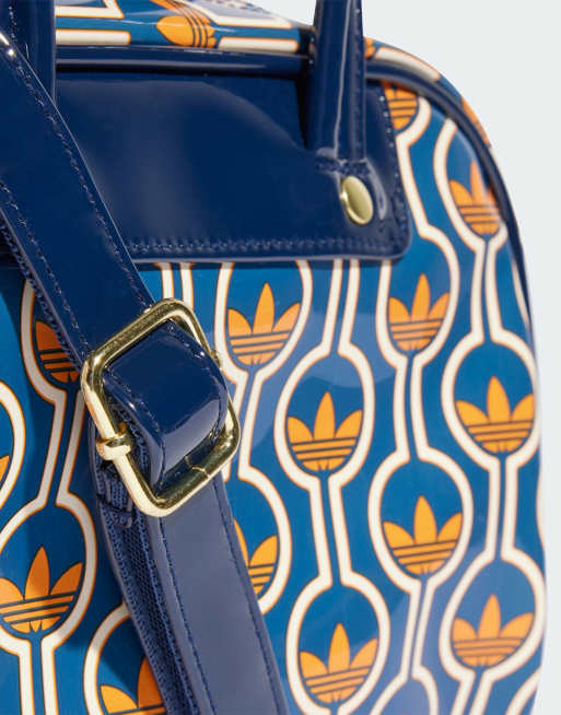 adidas Originals 70s Kleine Bowling Tasche in gemustertem Blau ASOS