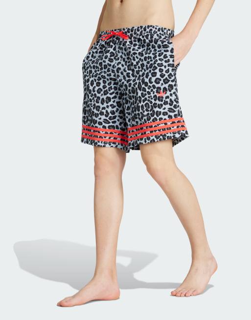 adidas Originals - 8 inch zwemshort met luipaardprint in blauw