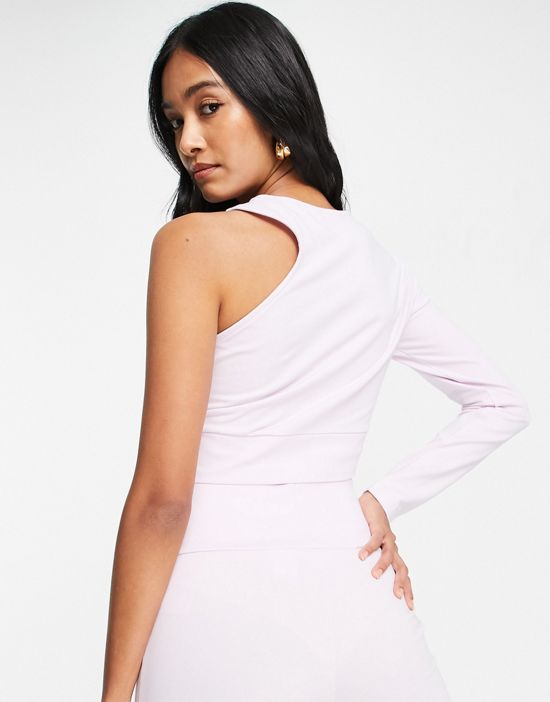 https://images.asos-media.com/products/adidas-originals-80s-aerobic-cut-out-one-shoulder-crop-top-in-pink/201922724-2?$n_550w$&wid=550&fit=constrain