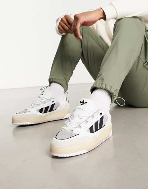 adidas Originals – ADI2000 – Sneaker in Weiß und Grau - view 1