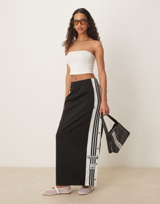 adidas Originals adidas Originals adibreak skirt in black