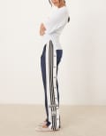 [adidas Originals] adidas Originals Adibreak track pants in navy L night indigo/black