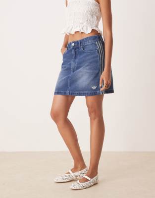 ★adidas originals★W ADICOLOR 3S DENIM MINI SKIRT★追跡可 adidas Adicolor 3-Stripes Denim Mini Skirt - Blue | Free