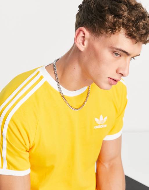 Adidas trefoil 3 stripes t shirt in gold clearance