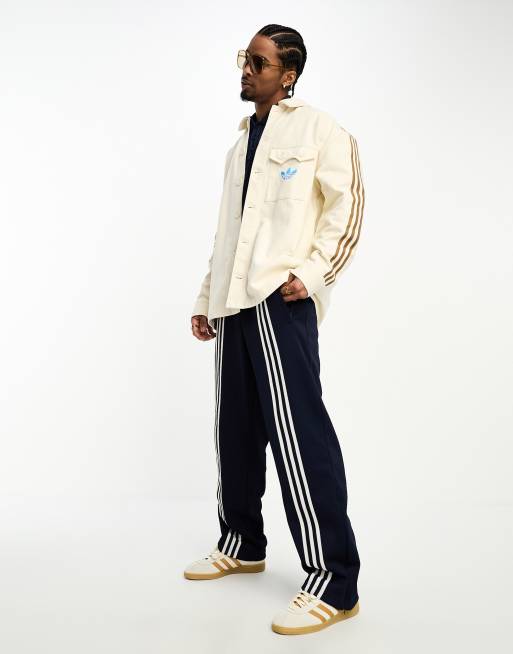 adidas Originals adicolor 70 s 3 stripe vintage overshirt in off