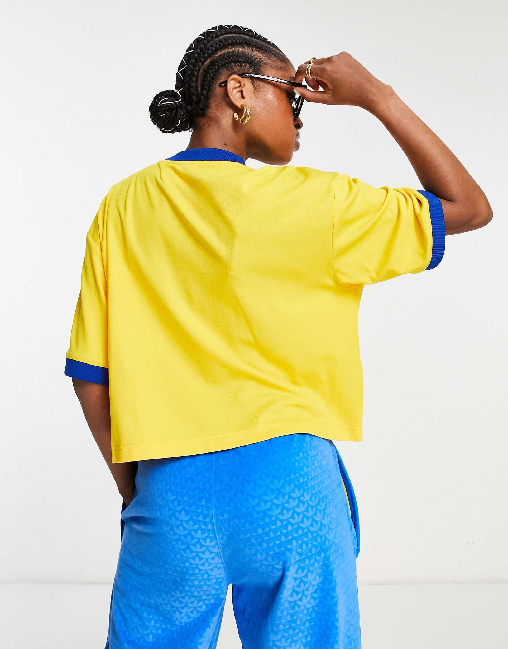 adidas Originals 'adicolor 70s' cropped trefoil t-shirt in yellow view 3