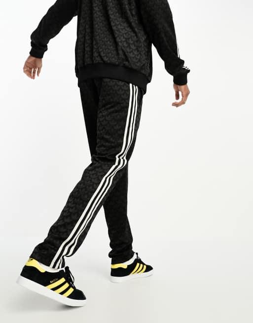 adidas Originals Adicolor 70s joggers in black | ASOS
