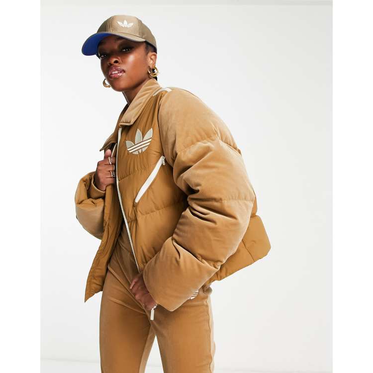 adidas Originals 'adicolor 70s' velvet puffer jacket in brown | ASOS