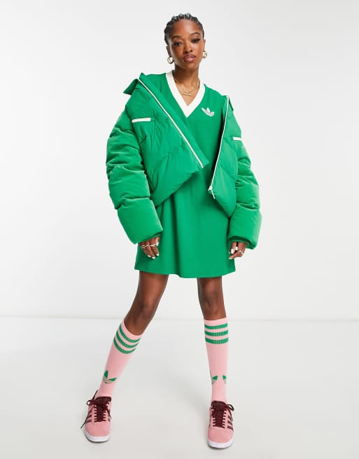 adidas Originals adicolor 70s velvet puffer jacket in green