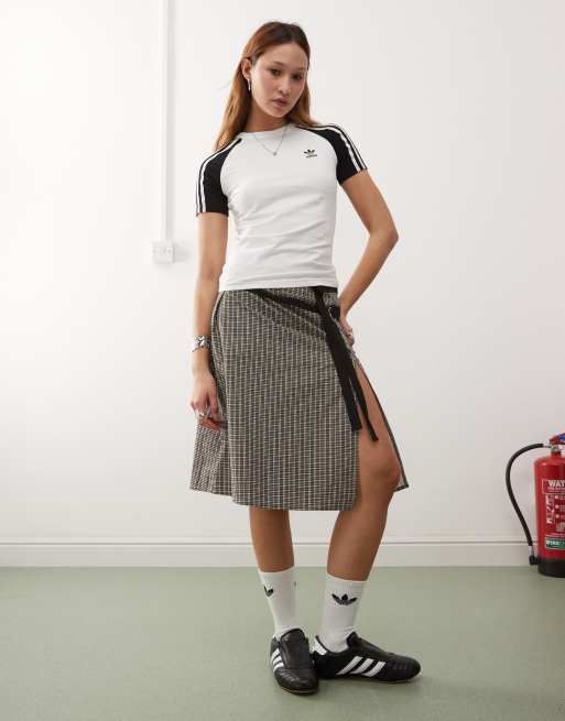adidas Originals Adicolor 90's raglan t-shirt in black