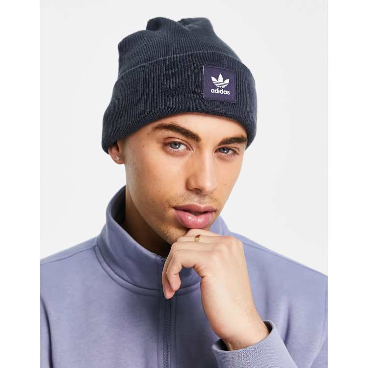 adidas Originals adicolor Beanie mit Dreiblatt Logo in Nachtschattenblau
