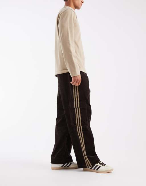 adidas Originals – Adicolor – Cargohose aus Cord in Aurora Coffee, 3 von 5
