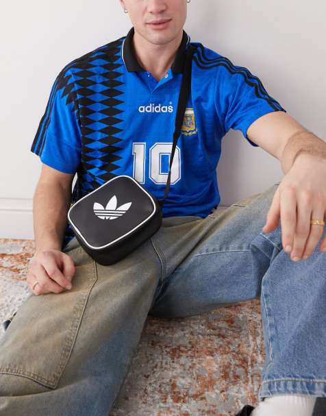 adidas Originals – Adicolor Classic – Rautenförmige Tasche in Schwarz - view 1