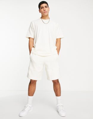 onwetendheid spier Incubus adidas Originals adicolor Clean Classic shorts in non dye | ASOS