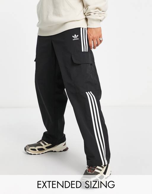 adidas Originals – adicolor – Czarne bojówki z 3 paskami 