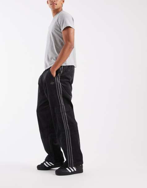 adidas Originals – adicolor – Czarne, sztruksowe spodnie bojówki - view 1